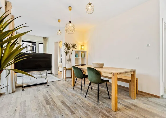 Chic In Limpertsberg Near Center *