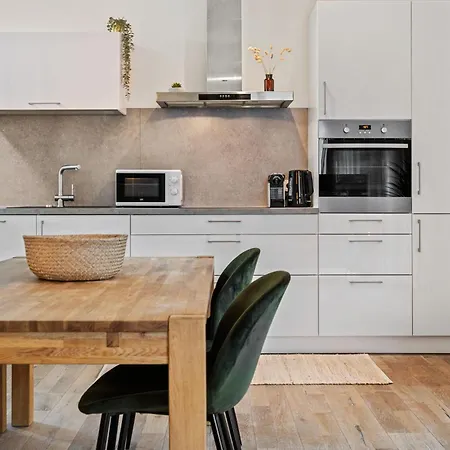 Apartment Chic In Limpertsberg Near Center