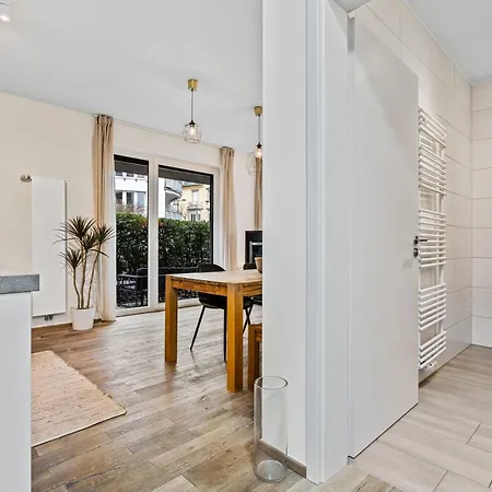 Chic In Limpertsberg Near Center